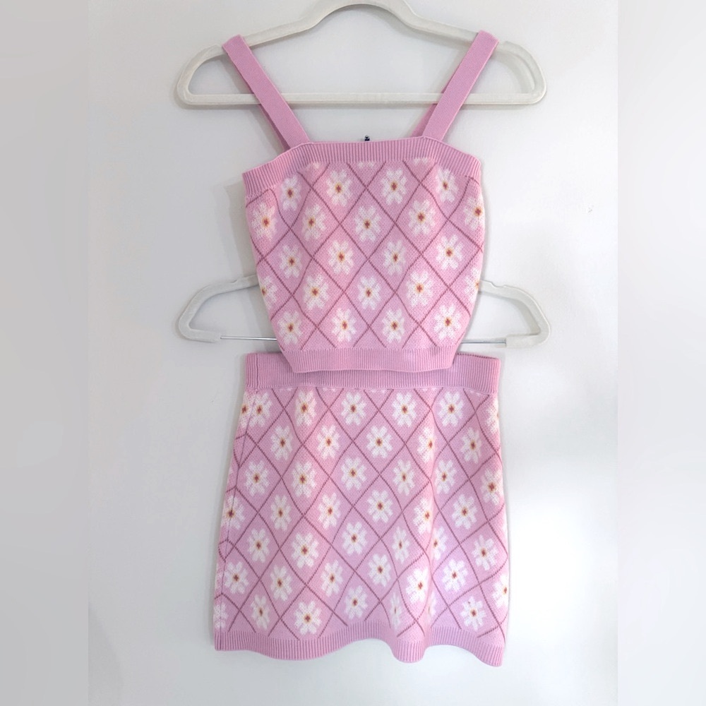NW Freshman Brand Jacquard Daisy Knit Top and Skirt, Size 8-10